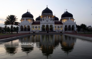 File: Masjid Baiturrahman Banda Aceh