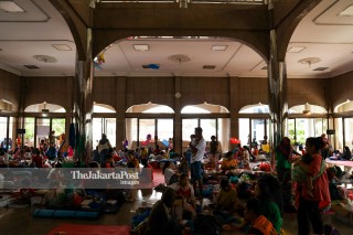Posko Pengungsian Banjir di Universitas Borobudur Kalimalang