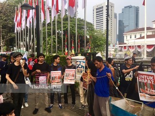 Jakarta Bay Protest