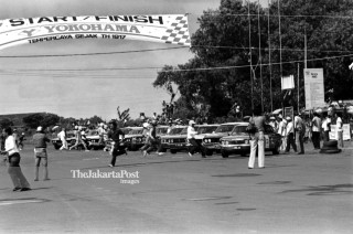 File: Kejuaraan Balap Mobil Remaja Race di Sirkuit Ancol (1983)