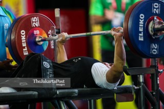-Atlet Angkat Besi Putra 49kg asal Saudi Arabia Olymi Maysar