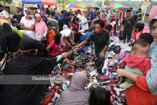 Daily activity: Pasar murah