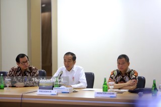 Jokowi sambangi PLN