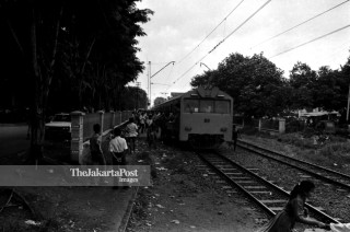 File: Bogor Train