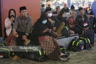 Jemaah Umrah Terlantar di Bandara