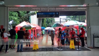 Ojek Payung Stasiun Tebet