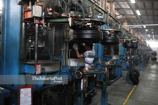 File: Tire factory