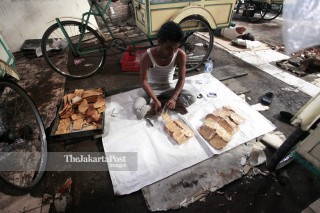 File; Pabrik Roti Tan Ek Tjoan