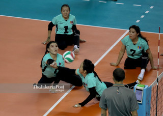 -Voli duduk putri Mongolia vs Indonesia