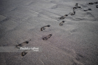 Foot prints at Canggu Beach