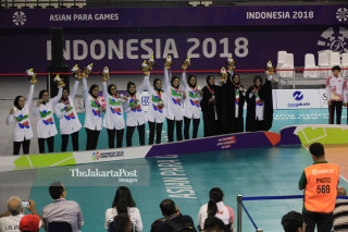 - Ceremony penyerahan medali tim voli duduk putri Iran, Asian Paragames 2018