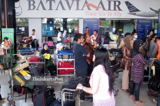 FIle; Batavia Air Bangkrut