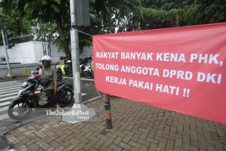 Tolak Kenaikan Gaji Anggota DPRD DKI Jakarta
