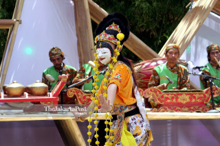 Tari Topeng  Samba Cirebon