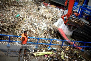 River Garbage Management Jakarta
