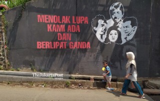 Mural Wajah Korban HAM di Gunung Putri Bogor