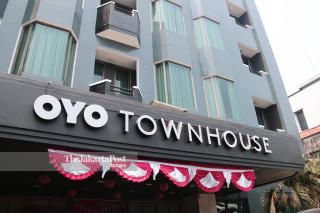Oyo Townhouse