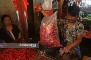 Plastic bags regulation in Jakarta