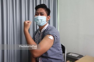 Vaksin Tenaga Kesehatan