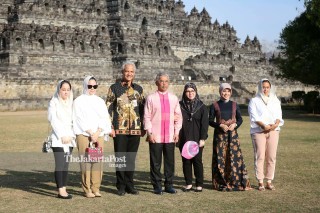 Kunjungan Keluarga Raja Malaysia ke Borobudur