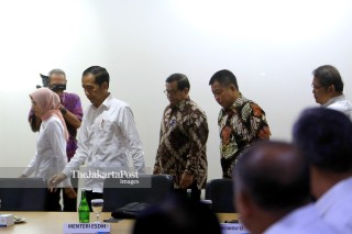 Jokowi sambangi PLN