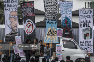 Demo Front Mahasiswa Tanpa Almamter di Bandung