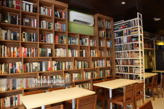 File: The Reading Room