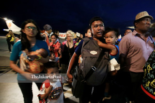 Warga korban di Bandara Mutiara SIS Al-Jufrie Palu Sulawesi Tengah