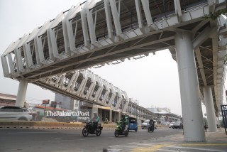 Pembangunan skybridge LRT Rawamangun