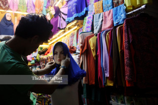 FILE: Tanah Abang market