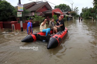 File: Banjir di Ciledug Raya