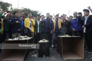 Aksi Demo Mahasiswa Tolak RKUHP dan revisi UU KPK