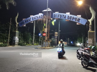 Gerbang Perbatasan Batas Wilayah Depok dan Jakarta Selatan
