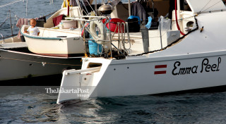 File: Lomba Yacht