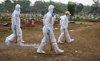 Pemakaman Staff Riset Foto The Jakarta Post Adi Purnama